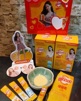 광동생활건강 [제니에디션] 비타500데일리스틱 gift set 60포+제니굿즈 3종+쇼핑백 — 5점을 준 리뷰어가 2021년 11월 올린 사용 사진