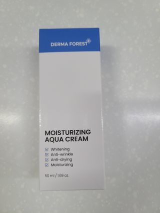 더마포레스트 모이스처라이징 아쿠아크림 / 수분크림 히알루론산 펩타이드 보습 미백 주름개선 — 5점을 준 리뷰어가 2021년 6월 올린 사용 사진