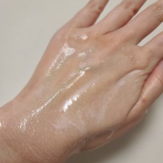 비알티씨 BRTC 안티폴루션 앤 블랙헤드 클렌징오일 300ml — 5점을 준 리뷰어가 2022년 12월 올린 사용 사진