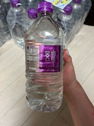 몽베스트 MONTBEST 1L 12입 — 5점을 준 리뷰어가 2022년 4월 올린 사용 사진