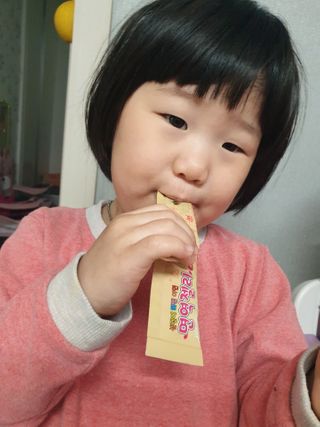 다나음 셀렌에 빠진 아연면역젤리 열대과일맛+사과맛 — 5점을 준 리뷰어가 2021년 3월 올린 사용 사진