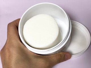 오투에니원 화이트 스완 갈락토미세스 비타민 C 필링 패드 60매 — 5점을 준 리뷰어가 2023년 1월 올린 사용 사진