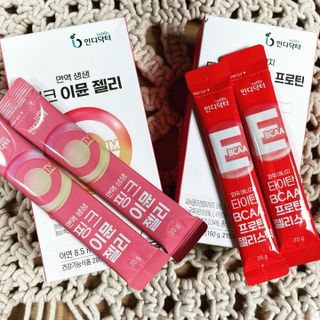 인디닥터 면역 생생 핑크 이뮨 젤리 + 타이탄 BCAA 프로틴 젤리스틱 — 5점을 준 리뷰어가 2022년 3월 올린 사용 사진