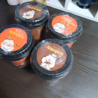 유비쿡 컵떡볶이 매운컵떡볶이2개/ 짜장컵떡볶이 2개  총 4개세트 — 5점을 준 리뷰어가 2021년 3월 올린 사용 사진