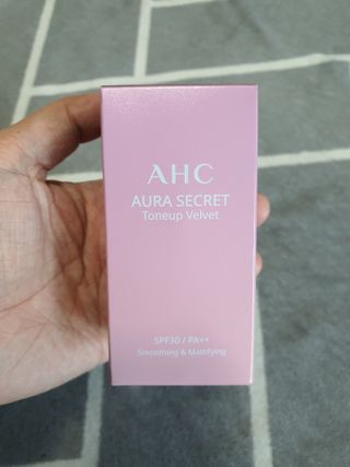 AHC 아우라 시크릿 톤업 벨벳 — 5점을 준 리뷰어가 2021년 4월 올린 사용 사진