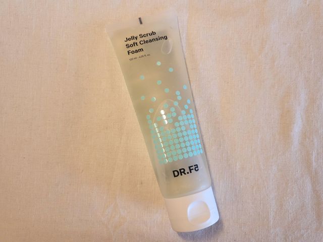 젤리스크럽 소프트 클렌징폼 120ml 리뷰 사진