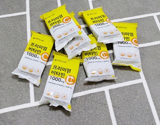 서울약사신협 프리미엄비타민C1000_2.5G x 100포 — 5점을 준 리뷰어가 2021년 5월 올린 사용 사진