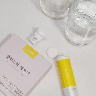 [슬림드랍 레몬맛] 건기식 다이어트 보조제 겸 비타민 — 5점을 준 리뷰어가 2022년 1월 올린 사용 사진