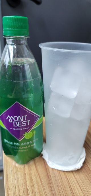 몽베스트 Montbest with Sparkling water Lime20병 — 5점을 준 리뷰어가 2022년 7월 올린 사용 사진