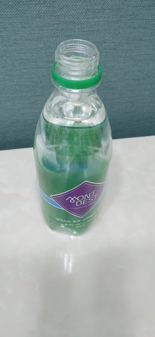 몽베스트 Montbest with Sparkling water Plain 20병 — 5점을 준 리뷰어가 2022년 6월 올린 사용 사진