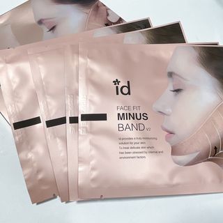 아이디플라코스메틱 아이디 페이스핏 마이너스 밴드 v2 — 5점을 준 리뷰어가 2021년 10월 올린 사용 사진