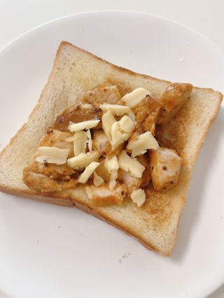 굽네몰 [굽네] 소스가 맛있는 닭가슴살 슬라이스 4종 — 5점을 준 리뷰어가 2021년 12월 올린 사용 사진