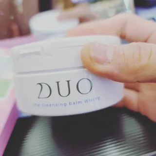 듀오코리아 [듀오] 피부맞춤형 저자극 클렌징밤 1종 랜덤발송 (모공케어,안색개선,안티에이징,블랙헤드) — 5점을 준 리뷰어가 2022년 5월 올린 사용 사진