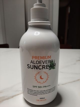 [닥터문] 프리미엄 알로에베라 선크림 500ml — 5점을 준 리뷰어가 2022년 6월 올린 사용 사진