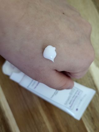 셀프 모이스처라이징 프로텍션 크림 셀프 모이스처라이징 프로텍션크림 — 4점을 준 리뷰어가 2022년 4월 올린 사용 사진