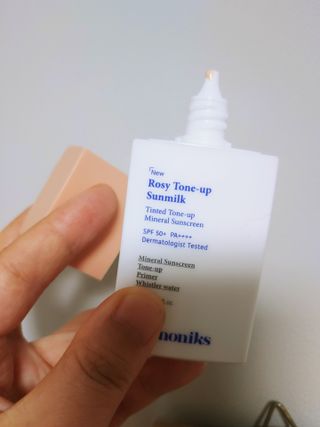 키노닉스 로지 톤업 선밀크 — 5점을 준 리뷰어가 2021년 8월 올린 사용 사진