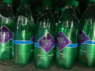 몽베스트 Montbest with Sparkling water Plain 20병 — 5점을 준 리뷰어가 2022년 8월 올린 사용 사진