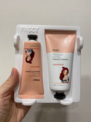 파시 FASCY 高保湿ハンドクリーム40ml+80ml セット — 5점을 준 리뷰어가 2021년 7월 올린 사용 사진