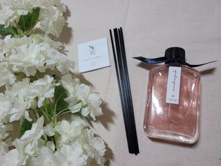 디어포레스트 쁘띠 플라워 디퓨저 시리즈 — 5점을 준 리뷰어가 2022년 9월 올린 사용 사진