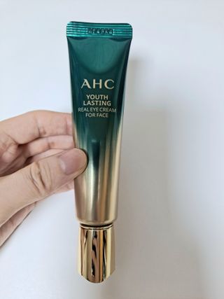 [NEW 탄력유턴 아이크림] AHC 유스 래스팅 리얼 아이크림 포 페이스 — 5점을 준 리뷰어가 2021년 3월 올린 사용 사진
