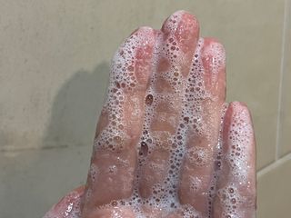 르핸스 퍼포밍 5 샴푸 비반트 포렛/베티버 포그 — 5점을 준 리뷰어가 2023년 3월 올린 사용 사진