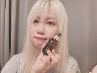 스킨큐어 산다화 비타민c 화이트닝 에센스 30ml — 4.5점을 준 리뷰어가 2023년 10월 올린 사용 사진