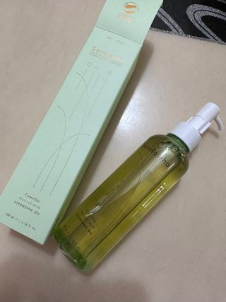 스킨큐어 산다화 순한 클렌징 동백 오일 200ml — 5점을 준 리뷰어가 2023년 5월 올린 사용 사진