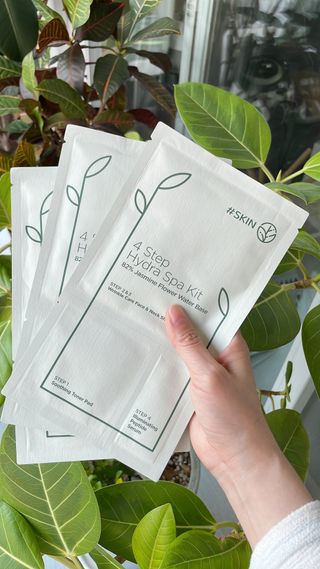 태그스킨 4스텝 주름개선 피부미백 영양 마스크팩 3개 세트(최신버전) — 5점을 준 리뷰어가 2022년 4월 올린 사용 사진