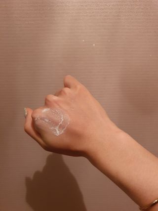 KISSY BAE 키시베이 키시베이 리얼화이트 톤업틴트 — 5점을 준 리뷰어가 2021년 9월 올린 사용 사진