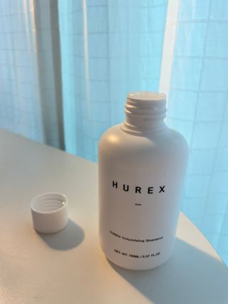 [HUREX] 휴렉스 볼류마이징 탈모완화 기능성 샴푸 150ml x 2개 — 5점을 준 리뷰어가 2021년 9월 올린 사용 사진