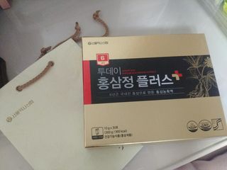서울약사신협_투데이홍삼정플러스스틱_10g x 30포 — 5점을 준 리뷰어가 2021년 6월 올린 사용 사진