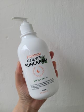 [닥터문] 프리미엄 알로에베라 선크림 500ml — 5점을 준 리뷰어가 2022년 6월 올린 사용 사진
