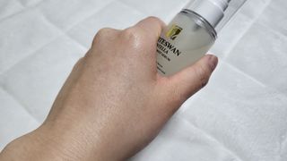 오투에니원 화이트스완 센텔라 루미너스 미스트 세럼 100ml — 5점을 준 리뷰어가 2023년 1월 올린 사용 사진