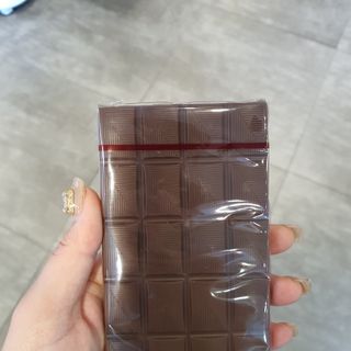 당류2g 자일리톨로 단맛을낸 슈카 퓨어비건 무설탕초콜릿 Xucker vegan 2개입 — 5점을 준 리뷰어가 2021년 4월 올린 사용 사진