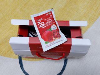 농업회사법인조은 유기농 석류 NFC 착즙주스 70ml 30포 — 5점을 준 리뷰어가 2021년 10월 올린 사용 사진