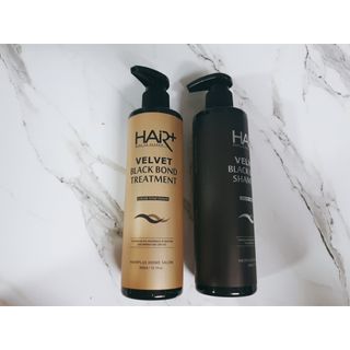 헤어플러스 블랙 컬러본드 샴푸 트리트먼트 300ml — 5점을 준 리뷰어가 2021년 4월 올린 사용 사진