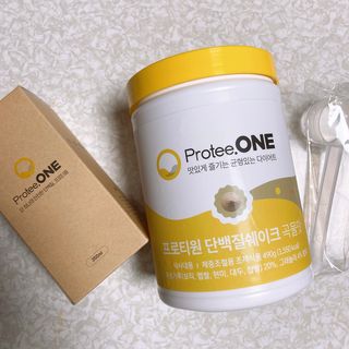 프로티원 단백질쉐이크 곡물맛 2주분 1통+보틀 — 3.5점을 준 리뷰어가 2021년 4월 올린 사용 사진