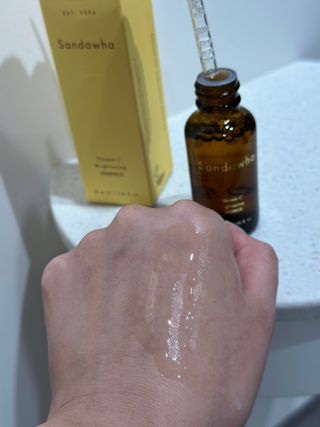 스킨큐어 산다화 비타민c 화이트닝 에센스 30ml — 5점을 준 리뷰어가 2023년 7월 올린 사용 사진