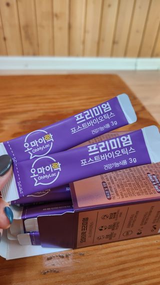 [유산균] 오마이락 프리미엄 포스트바이오틱스 30P — 5점을 준 리뷰어가 2022년 11월 올린 사용 사진