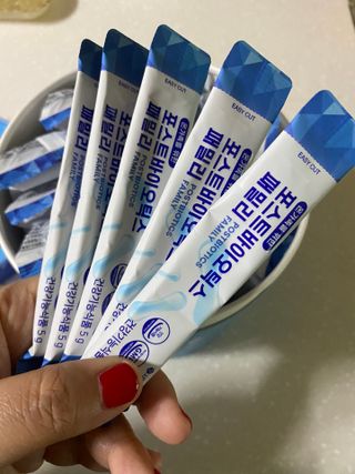 서울약사신협_포스트바이오틱스패밀리_5g x 100포 — 4.5점을 준 리뷰어가 2021년 3월 올린 사용 사진