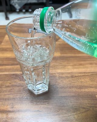몽베스트 Montbest with Sparkling water Plain 20병 — 5점을 준 리뷰어가 2021년 11월 올린 사용 사진