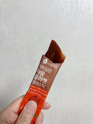 자연에온 핑크 자몽 착즙 100mL 10개입 1BOX +가 득담은 자몽 콜라겐 젤리스틱 1BOX — 4점을 준 리뷰어가 2021년 7월 올린 사용 사진