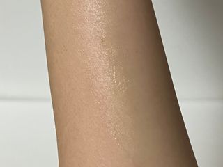 부쉬맨 워터프루프 서핑 선스틱 16g SPF50+ PA++++ — 5점을 준 리뷰어가 2023년 4월 올린 사용 사진