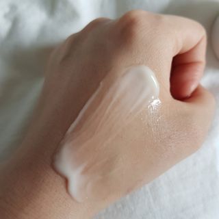 AYU25[아유트웬티파이브]다마스크로즈워터 베이스 천연 수분 촉촉 크림 — 4점을 준 리뷰어가 2021년 3월 올린 사용 사진