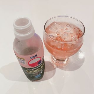 더그레잇티 콤부차 [매일유업] 더그레잇티 44kcal 콤부차 300ml *12개입 (오리지널 6개+베리리치 6개) — 3.5점을 준 리뷰어가 2023년 7월 올린 사용 사진