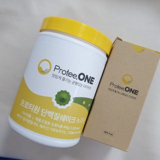 프로티원 단백질쉐이크 녹차맛 2주분 1통+보틀 — 5점을 준 리뷰어가 2021년 4월 올린 사용 사진