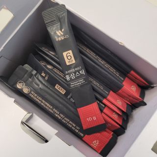 [푸름웰니스] 프리미엄 6년근 홍삼스틱 3mg x 100포 — 5점을 준 리뷰어가 2022년 3월 올린 사용 사진
