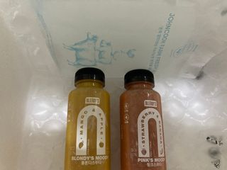 BLENDY'S 핑크 스무디+블론디 스무디 — 4.5점을 준 리뷰어가 2022년 3월 올린 사용 사진