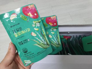 서울약사신협 잘 담은 알로애사과_70ml x 30포 — 4.5점을 준 리뷰어가 2021년 10월 올린 사용 사진