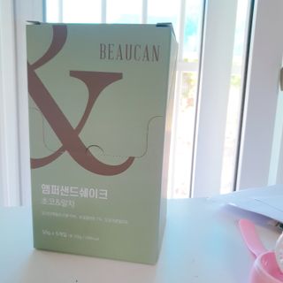 [뷰캔] 건강한 식사대용 앰퍼샌드 단백질 쉐이크 초코&말차 50g — 5점을 준 리뷰어가 2022년 6월 올린 사용 사진